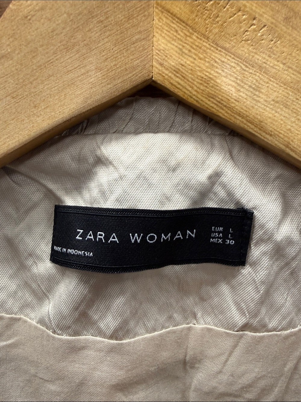 Zara Light Cream Ruffled Tier Jacket - Picture 2 of 4